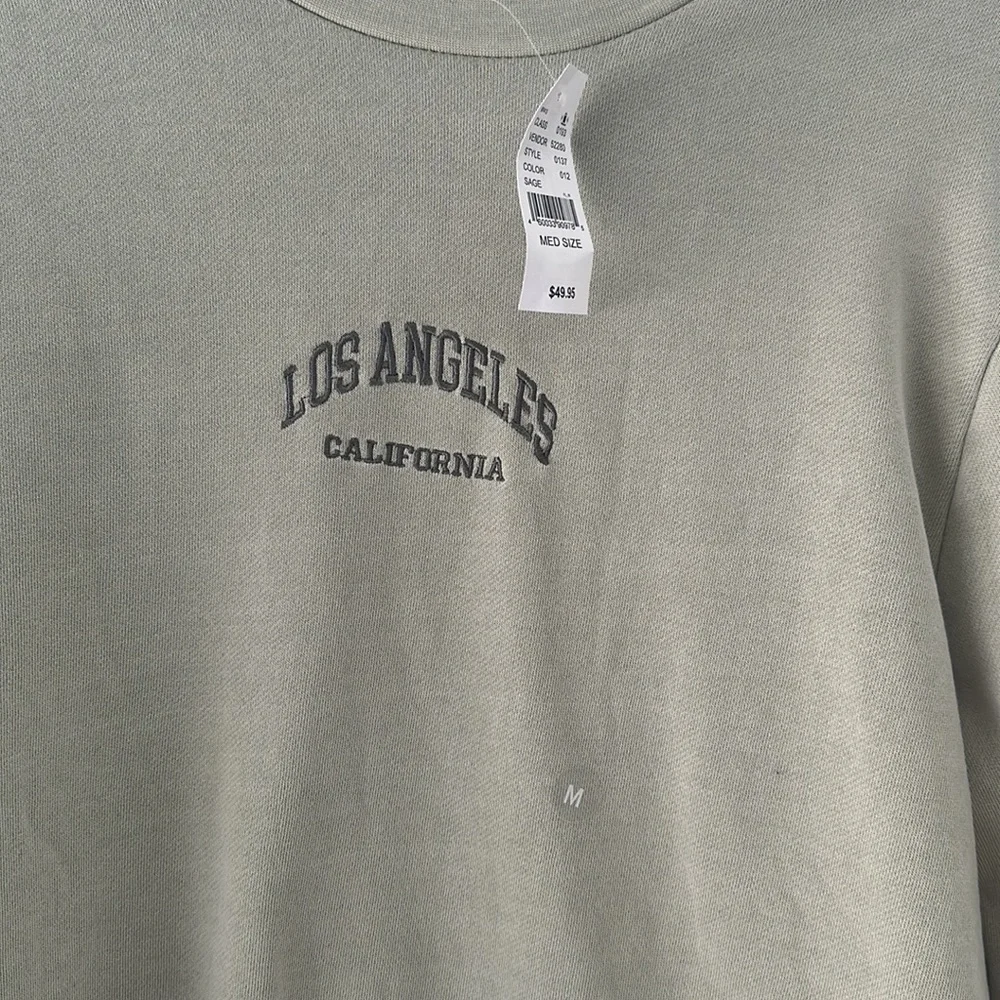 Crewneck 💚🤍 - Picture 2 of 5